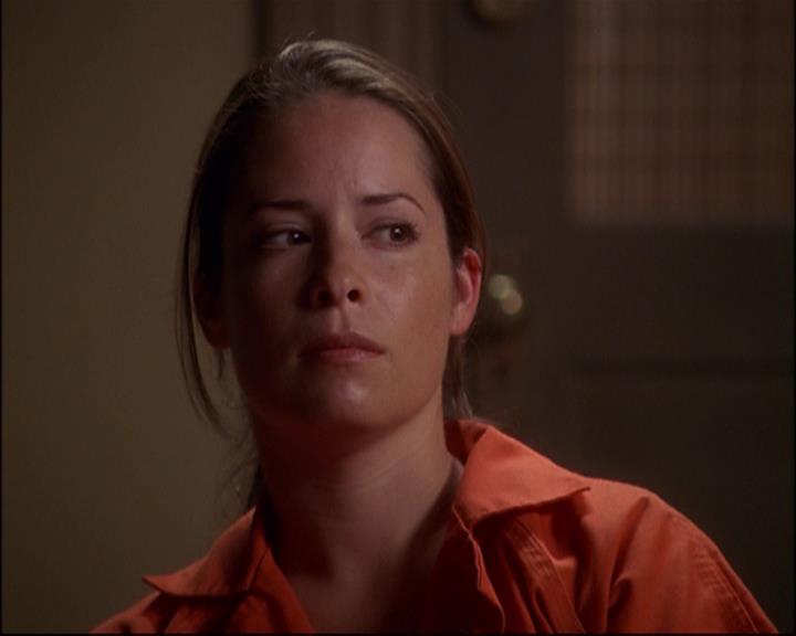Charmed-Online-dot-net_803RunPiperRun1134.jpg