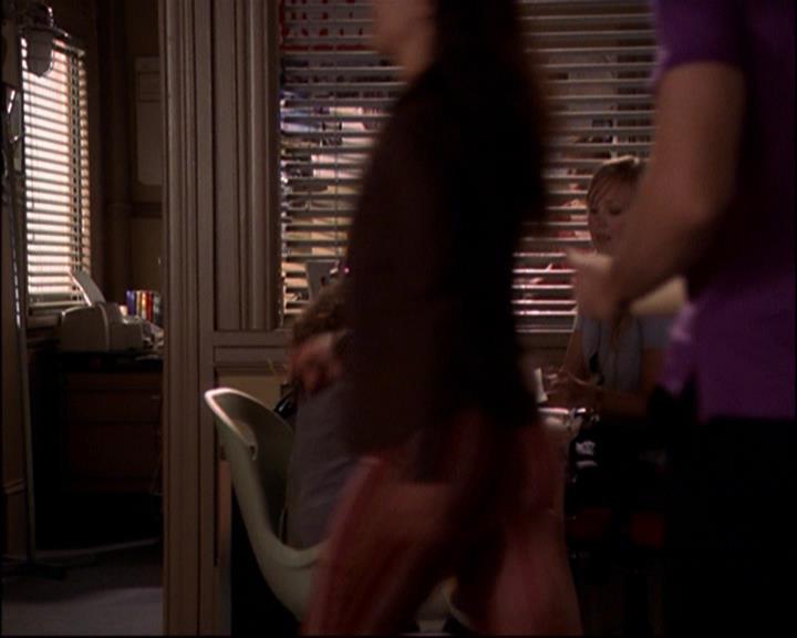 Charmed-Online-dot-net_803RunPiperRun1146.jpg