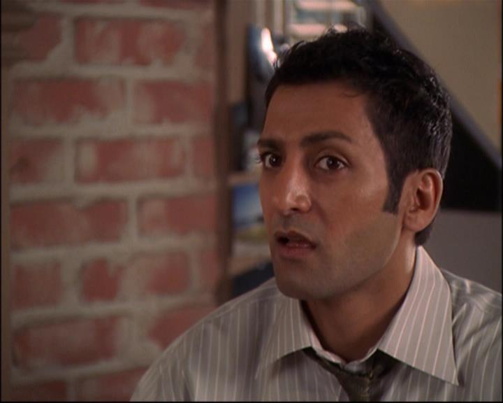 Charmed-Online-dot-net_803RunPiperRun1234.jpg
