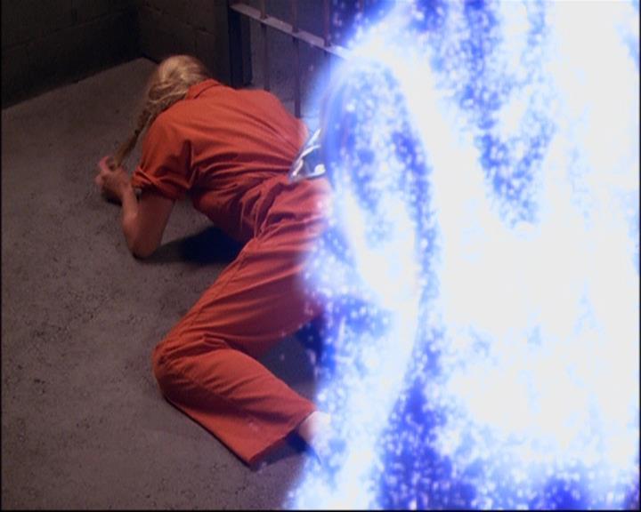 Charmed-Online-dot-net_803RunPiperRun1284.jpg