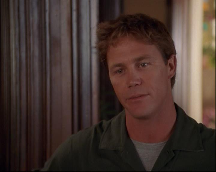 Charmed-Online-dot-net_803RunPiperRun1491.jpg