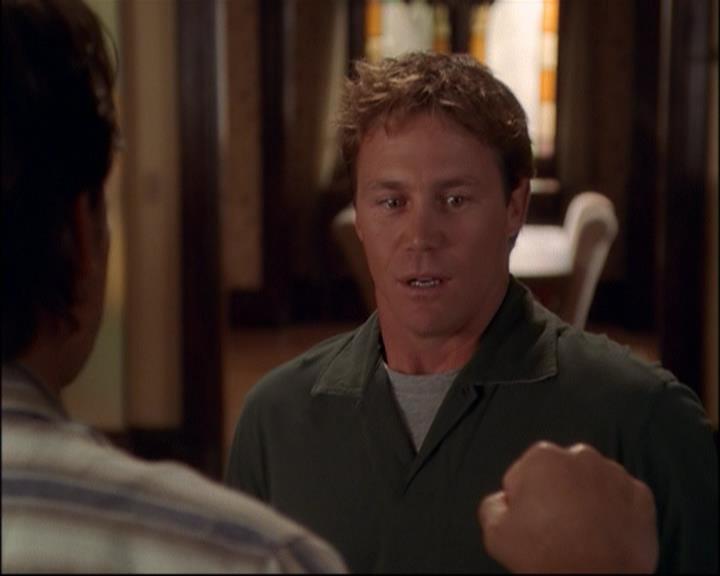 Charmed-Online-dot-net_803RunPiperRun1509.jpg