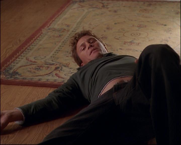 Charmed-Online-dot-net_803RunPiperRun1520.jpg