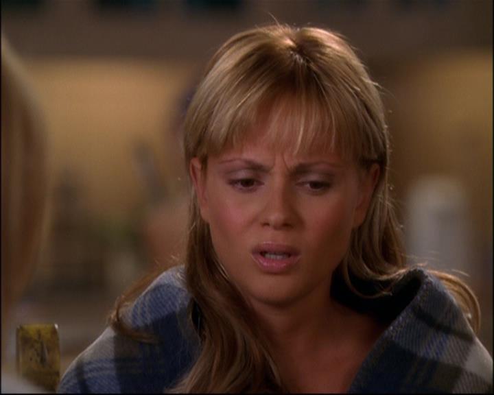 Charmed-Online-dot-net_803RunPiperRun1746.jpg