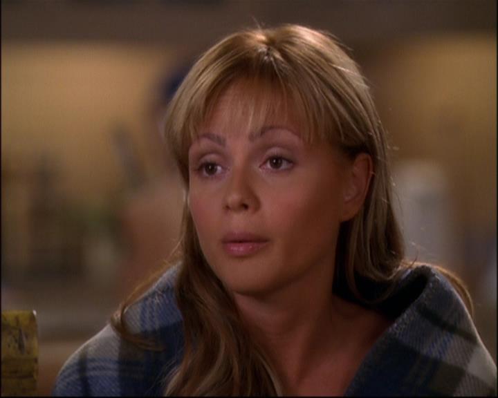 Charmed-Online-dot-net_803RunPiperRun1786.jpg