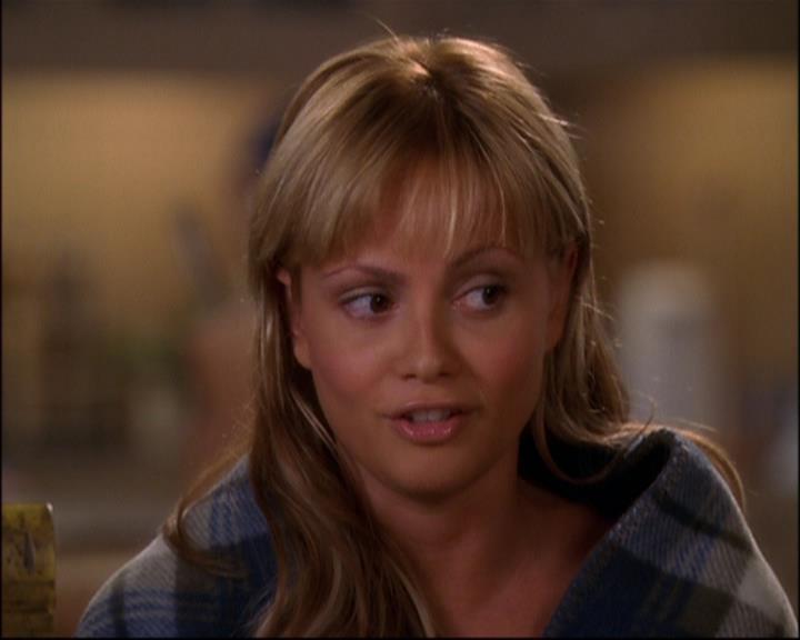 Charmed-Online-dot-net_803RunPiperRun1800.jpg