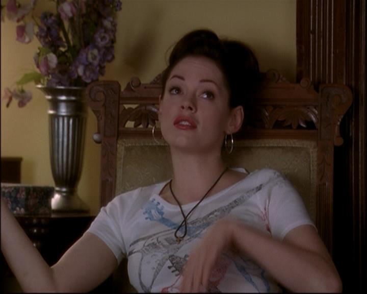Charmed-Online-dot-net_803RunPiperRun2080.jpg