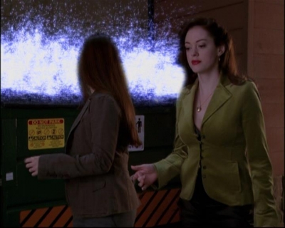 Charmed-Online-dot-net_803RunPiperRun1704.jpg