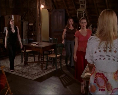 Charmed-Online-dot-net_803RunPiperRun1862.jpg