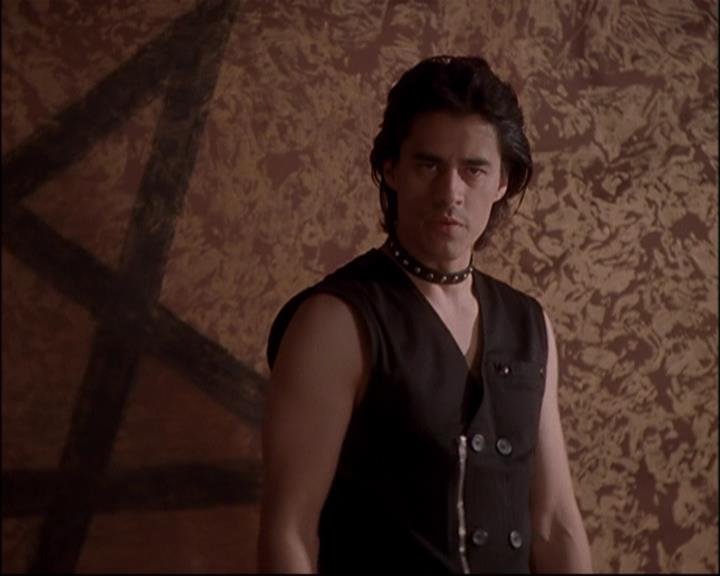 Charmed-Online-dot-net_804DesperateHousewitches0811.jpg