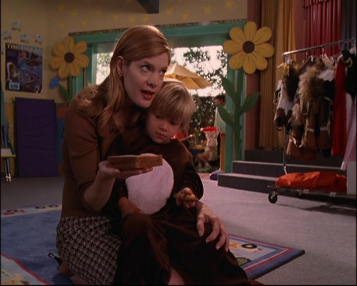 Charmed-Online-dot-net_804DesperateHousewitches1308.jpg