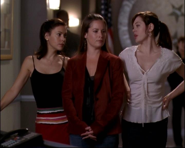 Charmed-Online-dot-net_805Rewitched2034.jpg