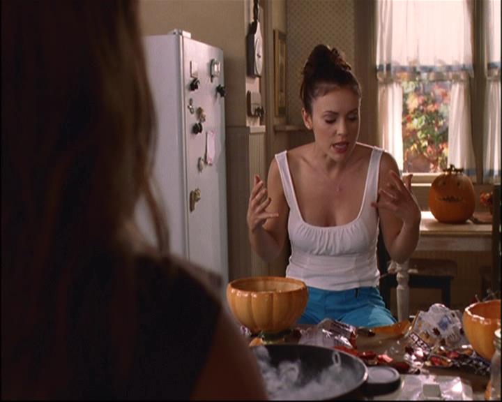 Charmed-Online-dot-net_806KillBillieVol1-0659.jpg
