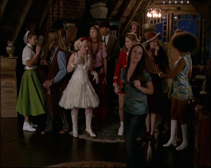 Charmed-Online-dot-net_807TheLostPictureShow2182.jpg