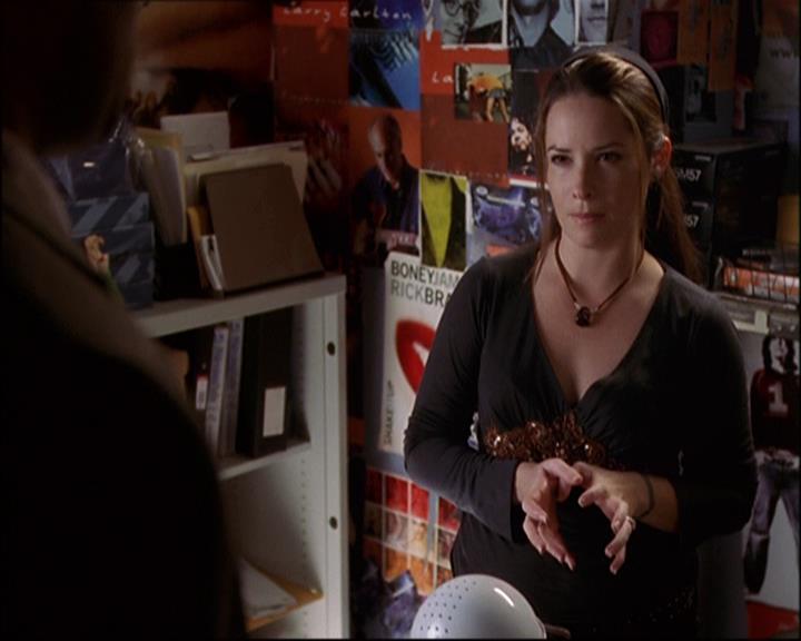 Charmed-Online-dot-net_808BattleOfTheHexes0407.jpg Charmed-Online-dot-net_808BattleOfTheHexes0407.jpg