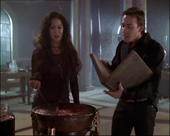 Charmed-Online-dot-net_808BattleOfTheHexes0735.jpg