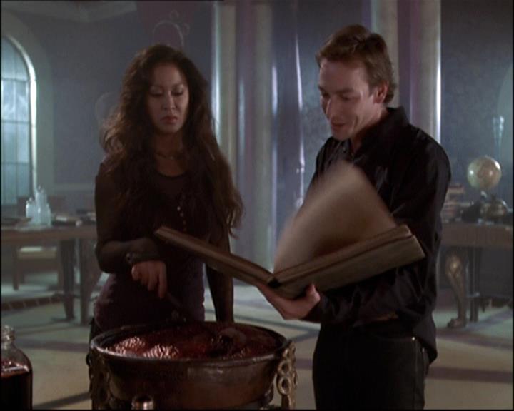 Charmed-Online-dot-net_808BattleOfTheHexes0740.jpg