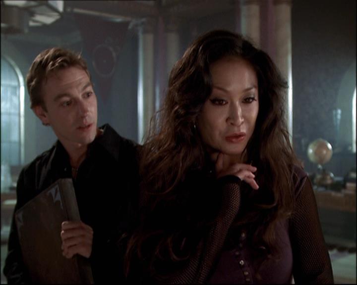 Charmed-Online-dot-net_808BattleOfTheHexes0783.jpg Charmed-Online-dot-net_808BattleOfTheHexes0783.jpg