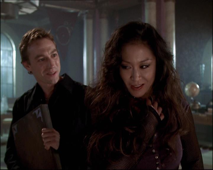 Charmed-Online-dot-net_808BattleOfTheHexes0789.jpg