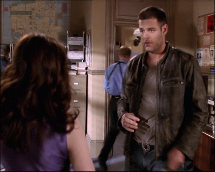 Charmed-Online-dot-net_808BattleOfTheHexes0808.jpg Charmed-Online-dot-net_808BattleOfTheHexes0808.jpg