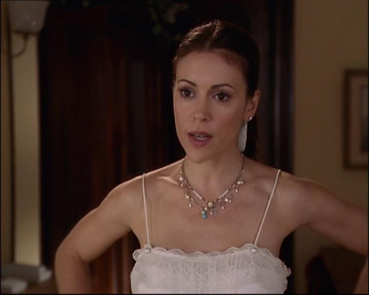 Charmed-Online-dot-net_808BattleOfTheHexes0962.jpg Charmed-Online-dot-net_808BattleOfTheHexes0962.jpg