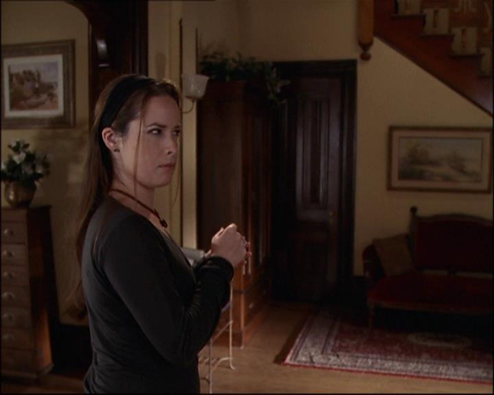 Charmed-Online-dot-net_808BattleOfTheHexes0978.jpg Charmed-Online-dot-net_808BattleOfTheHexes0978.jpg