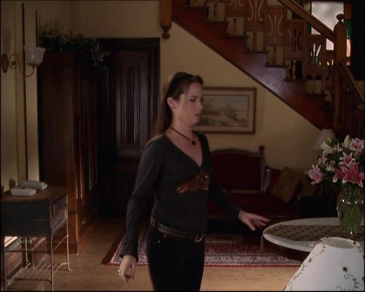 Charmed-Online-dot-net_808BattleOfTheHexes0999.jpg