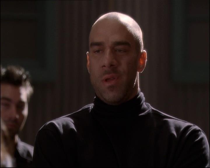 Charmed-Online-dot-net_808BattleOfTheHexes1046.jpg