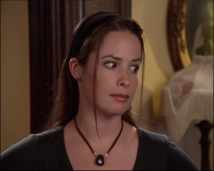 Charmed-Online-dot-net_808BattleOfTheHexes1210.jpg Charmed-Online-dot-net_808BattleOfTheHexes1210.jpg