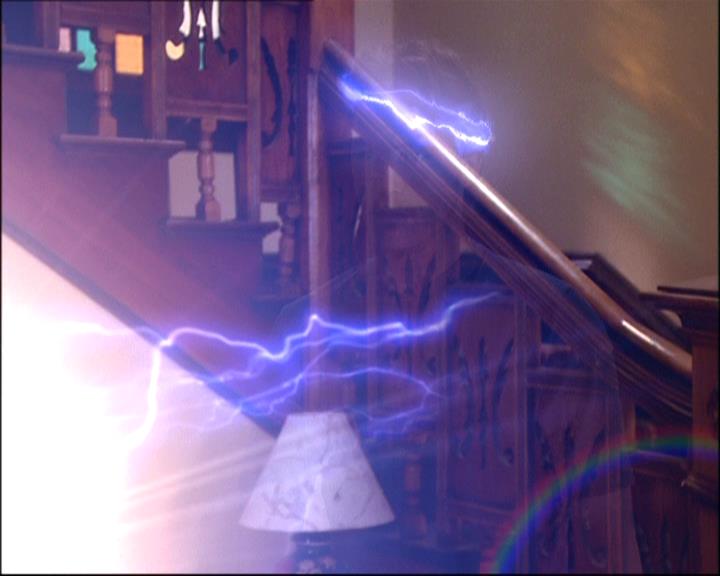 Charmed-Online-dot-net_808BattleOfTheHexes1235.jpg