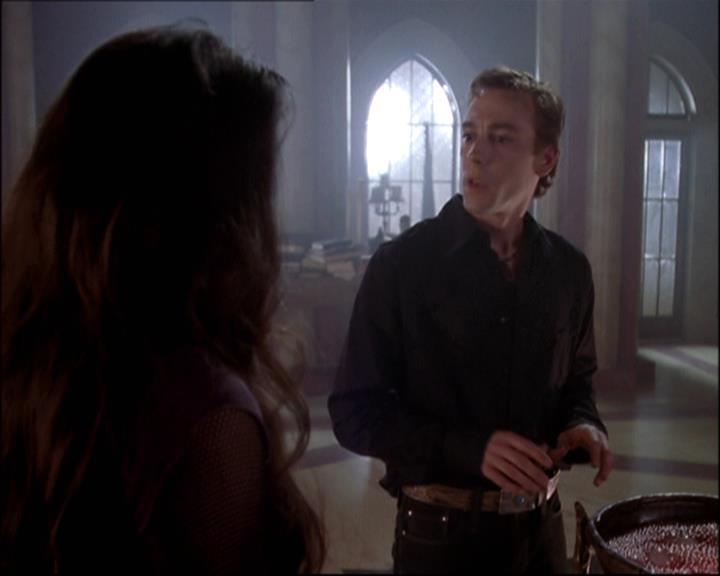 Charmed-Online-dot-net_808BattleOfTheHexes1256.jpg