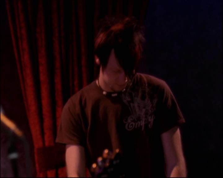 Charmed-Online-dot-net_808BattleOfTheHexes2281.jpg