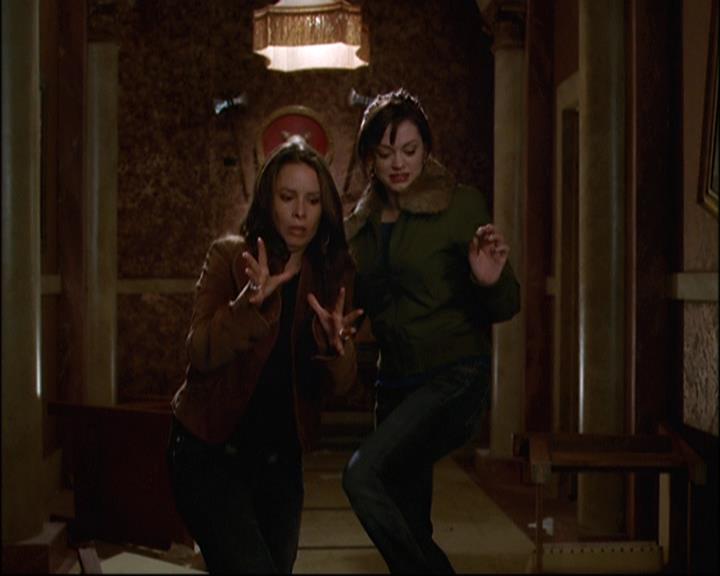 Charmed-Online-dot-net_809HulkusPocus0051.jpg