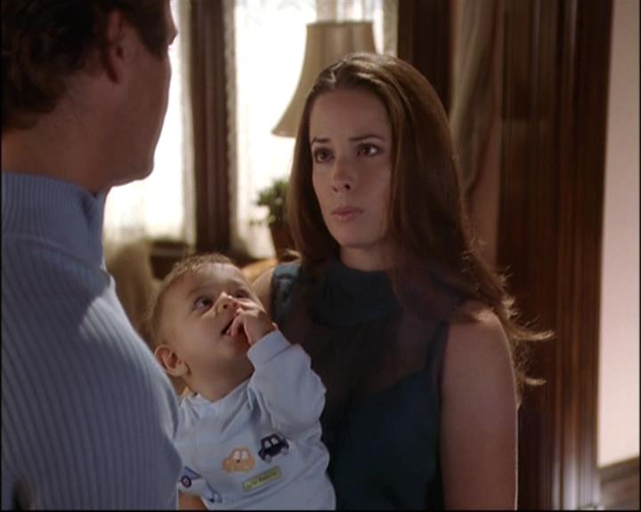 Charmed-Online-dot-net_809HulkusPocus1121.jpg