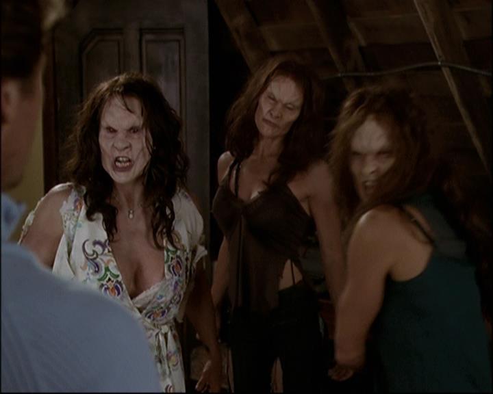 Charmed-Online-dot-net_809HulkusPocus1757.jpg