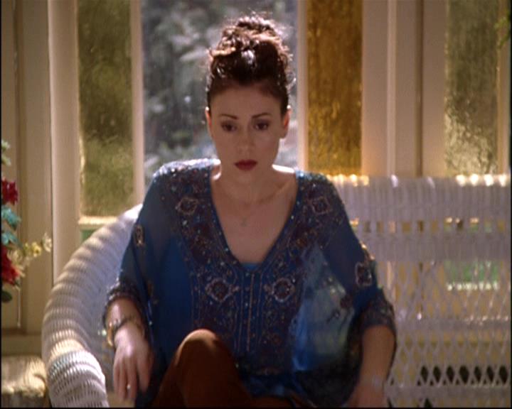 Charmed-Online-dot-net_810VayaConLeos0700.jpg