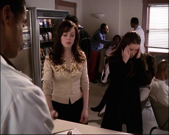 Charmed-Online-dot-net_810VayaConLeos1254.jpg Charmed-Online-dot-net_810VayaConLeos1254.jpg