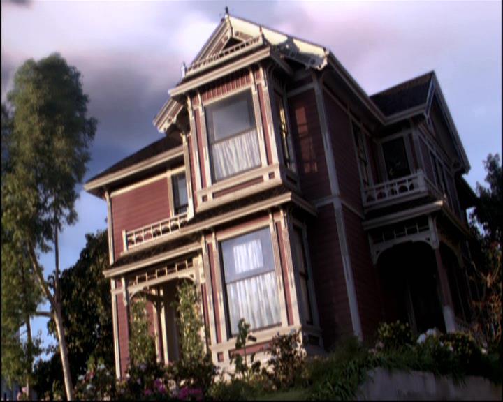 Charmed-Online-dot-net_810VayaConLeos1533.jpg Charmed-Online-dot-net_810VayaConLeos1533.jpg