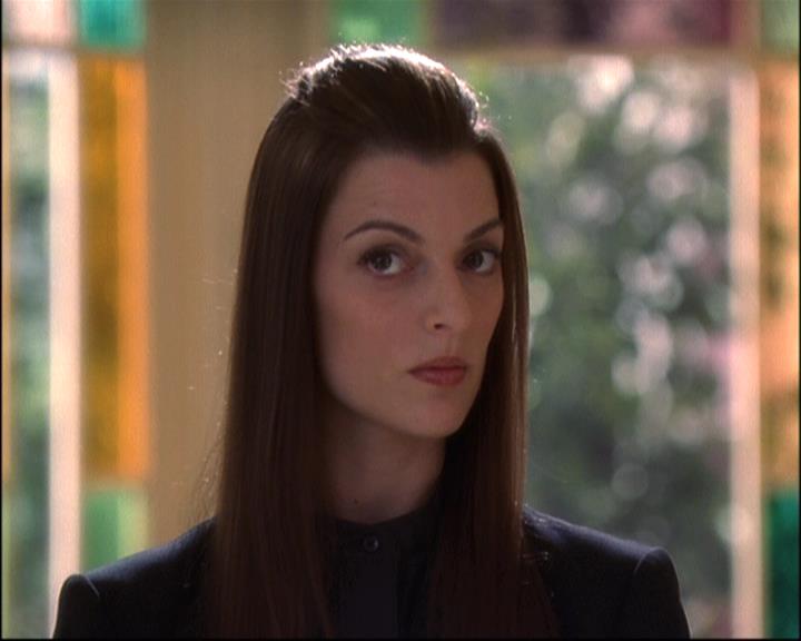 Charmed-Online-dot-net_810VayaConLeos1617.jpg