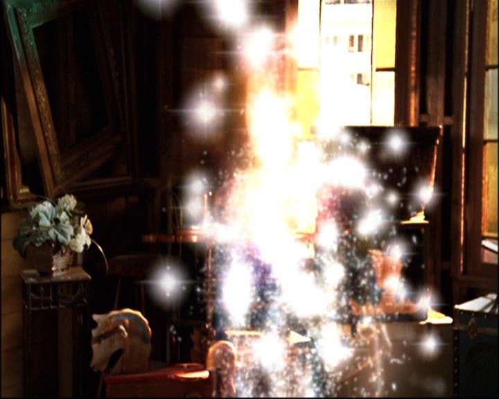 Charmed-Online-dot-net_810VayaConLeos1871.jpg