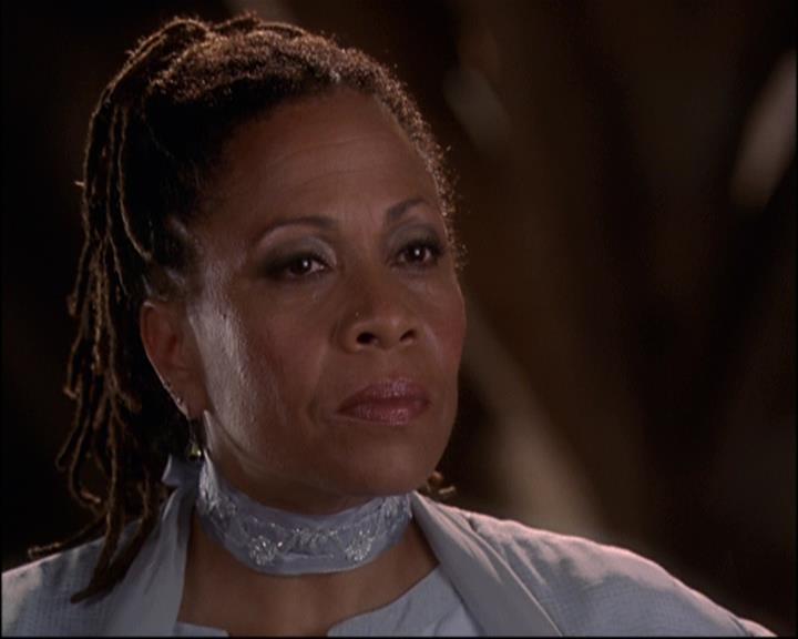 Charmed-Online-dot-net_810VayaConLeos1987.jpg Charmed-Online-dot-net_810VayaConLeos1987.jpg