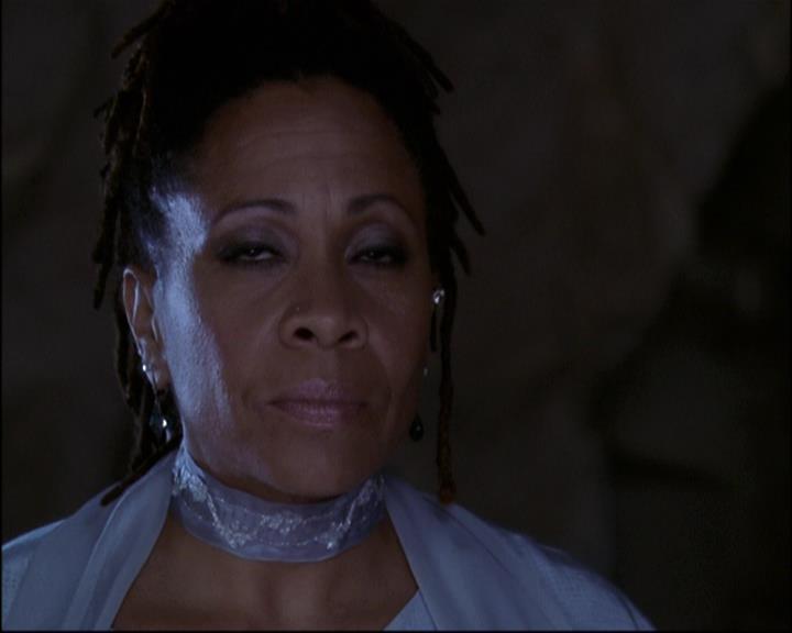 Charmed-Online-dot-net_810VayaConLeos2105.jpg Charmed-Online-dot-net_810VayaConLeos2105.jpg