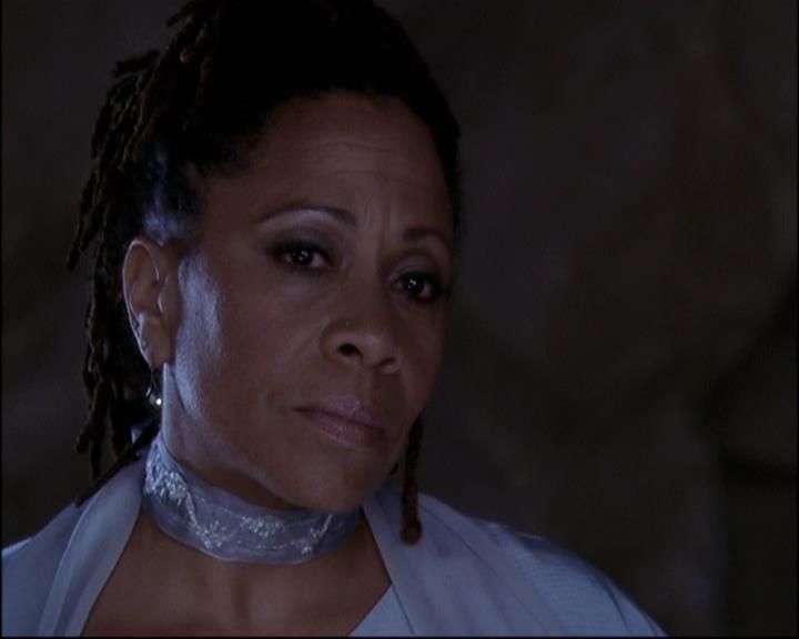 Charmed-Online-dot-net_810VayaConLeos2136.jpg Charmed-Online-dot-net_810VayaConLeos2136.jpg