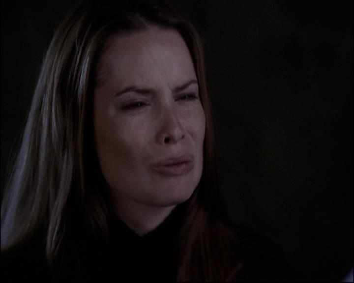 Charmed-Online-dot-net_810VayaConLeos2150.jpg