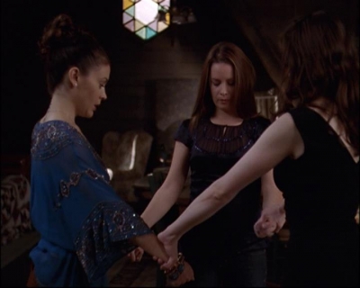 Charmed-Online-dot-net_810VayaConLeos1889.jpg