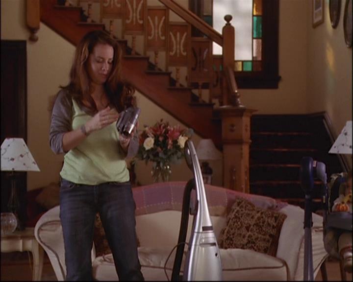 Charmed-Online-dot-net_811MrAndMrsWitch0465.jpg Charmed-Online-dot-net_811MrAndMrsWitch0465.jpg