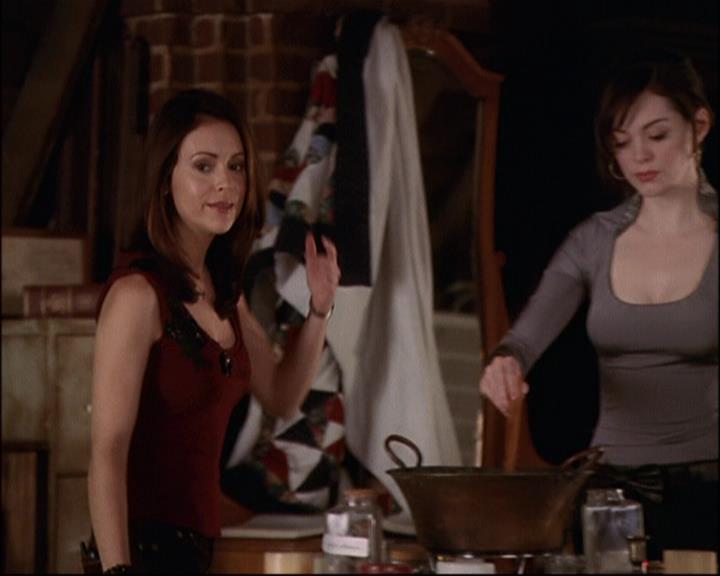 Charmed-Online-dot-net_811MrAndMrsWitch1201.jpg Charmed-Online-dot-net_811MrAndMrsWitch1201.jpg