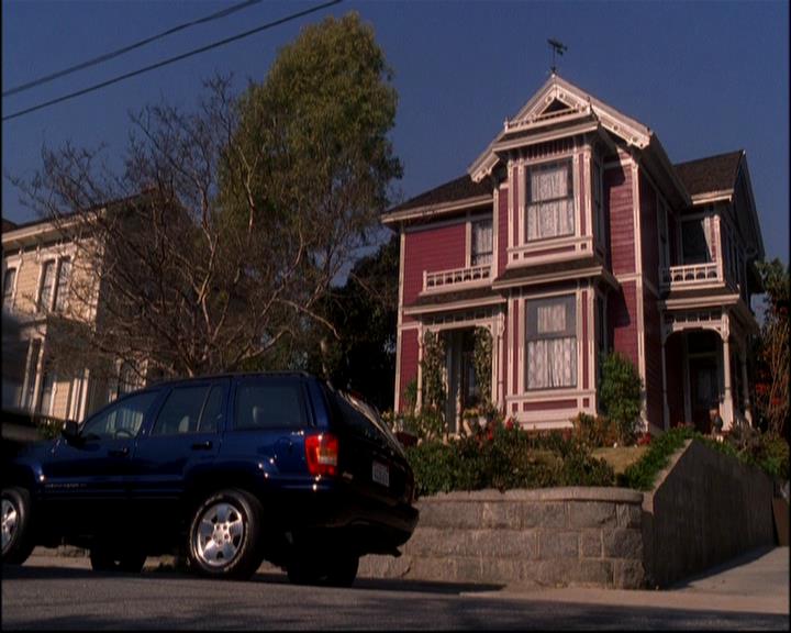 Charmed-Online-dot-813RepoManor0106.jpg Charmed-Online-dot-813RepoManor0106.jpg