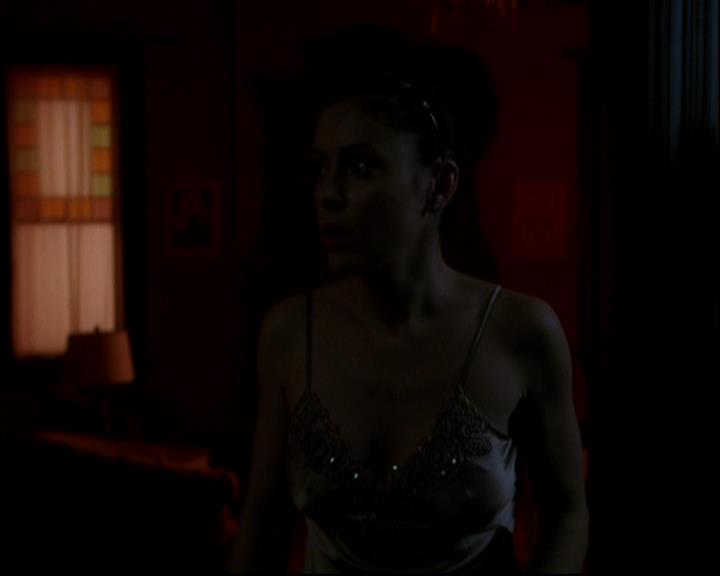 Charmed-Online-dot-813RepoManor0741.jpg Charmed-Online-dot-813RepoManor0741.jpg