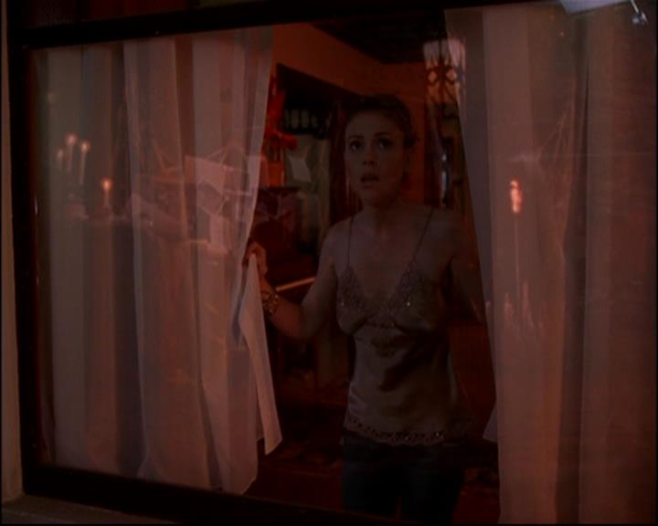 Charmed-Online-dot-813RepoManor0757.jpg Charmed-Online-dot-813RepoManor0757.jpg